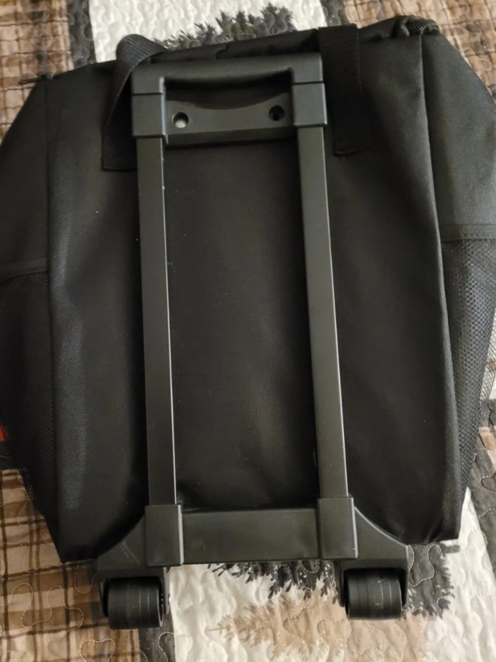 New Cedar Trail 50 Can Rolling Cooler Portable Wheels Collapsible Insulated